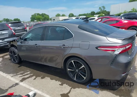 2018 Toyota Camry Xse V6 z USA, uszkodzony, nr VIN 4T1BZ1HK9JU003477